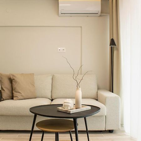 Portrait Apartment Thessaloniki Exterior photo